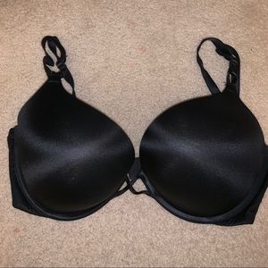Victoria’s Secret bombshell bra